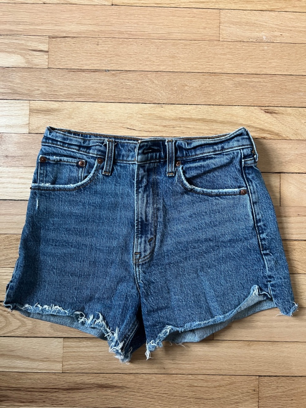 Abercrombie High-Rise Blue Denim mom  Shorts